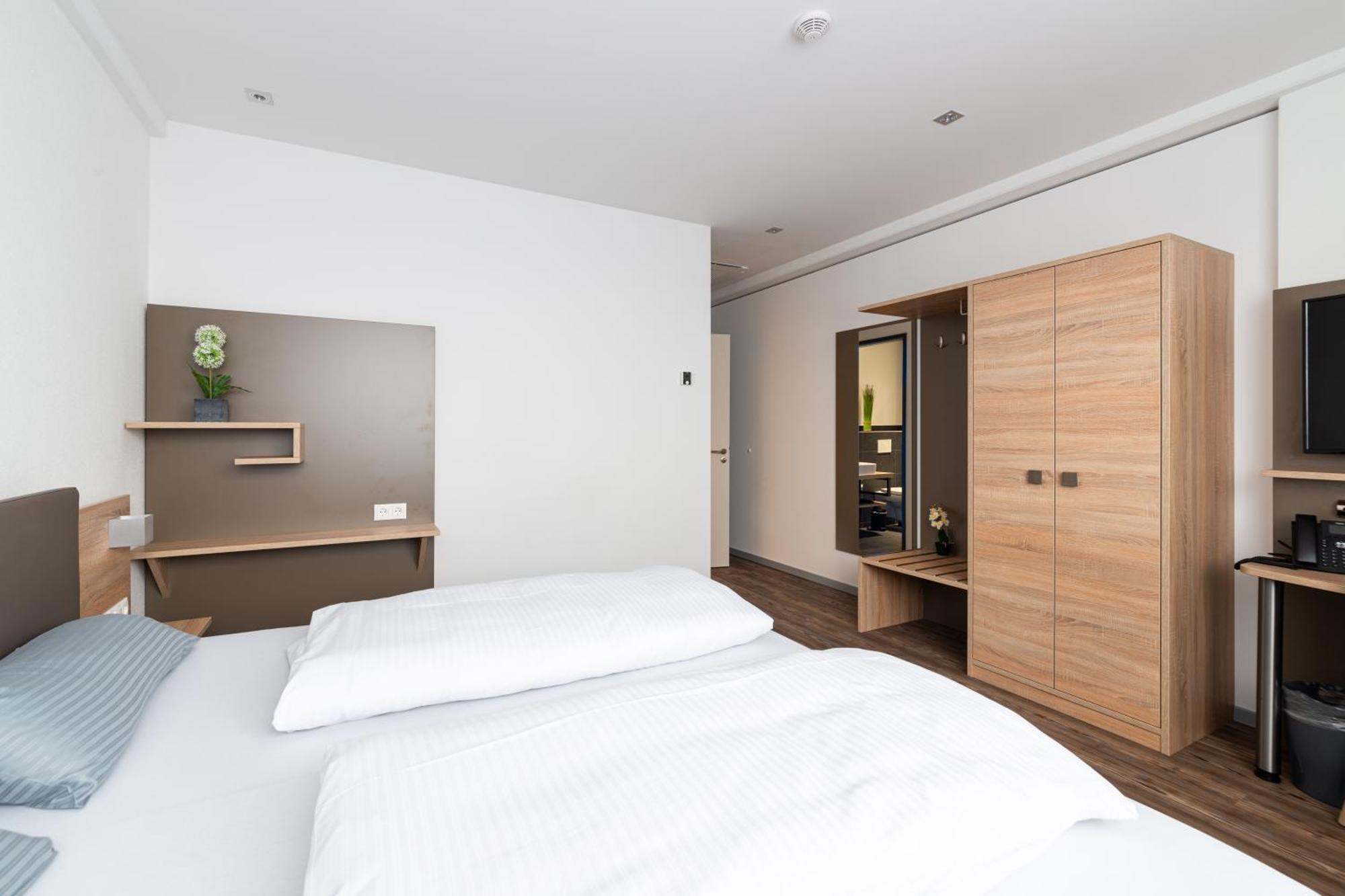 Aparthotel Avangard Living Fitness & Spa 福希海姆 外观 照片